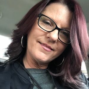 Meet your Posher, Renee